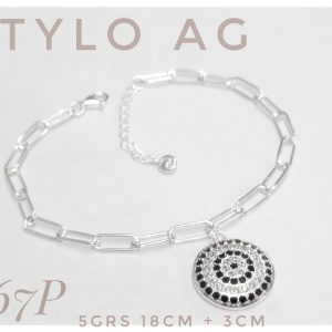 Pulsera plata forcet con dije engarzado.